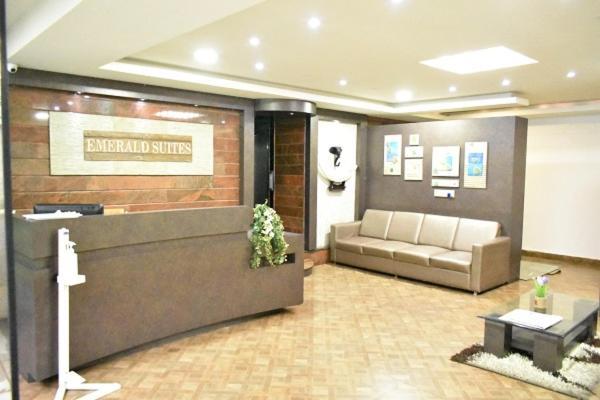 Emerald Suites Koramangala Бангалор Экстерьер фото